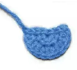 Sitting Crochet Minion Amigurumi Free Pattern Pocket