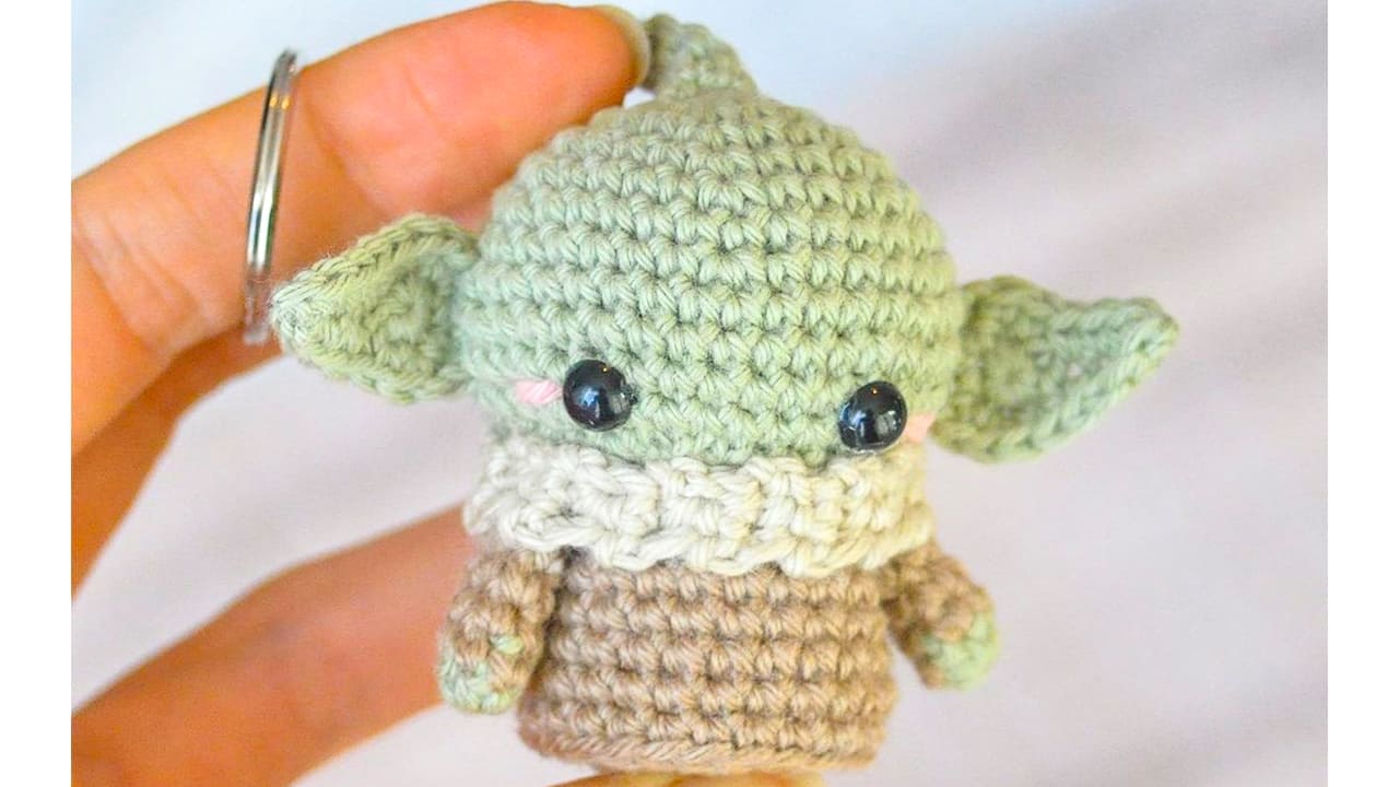 Crochet Yoda Baby Keychain PDF Amigurumi Free Pattern 4