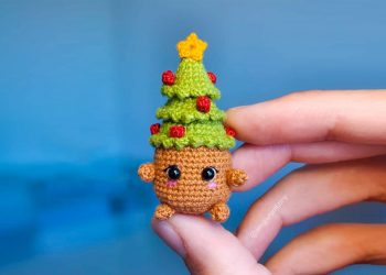 Minúscula árvore de Natal Crochê Padrão Amigurumi Grátis