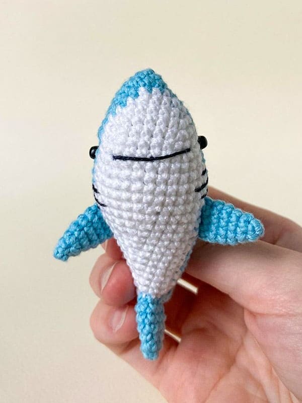 PDF Croche Tubarao Bebe Baby Shark Padrao Amigurumi Gratis 03