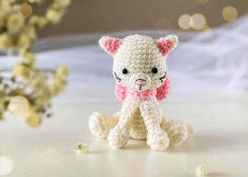 PDF Crochet White Cat Amigurumi Free Pattern
