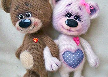 Valentine's Day Crochet Bear PDF Amigurumi Free Pattern