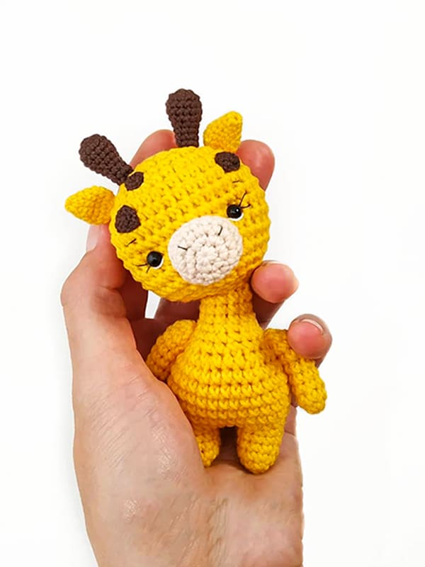 PDF Croche Pequena Girafa Receita De Amigurumi Gratis 2