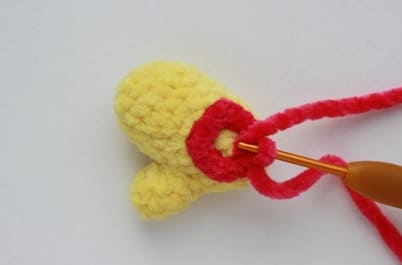 Crochet Plush Kissy Missy PDF Amigurumi Free Pattern Legs 2