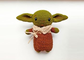 Crochet Baby Yoda PDF Amigurumi Free Pattern