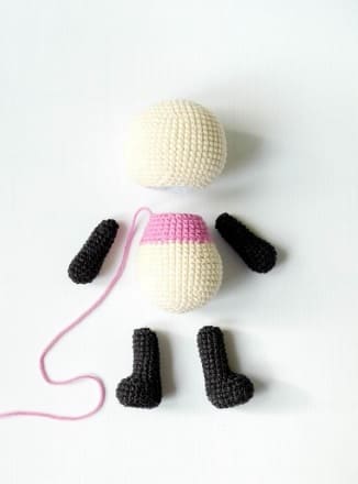 Crochet Little Panda Amigurumi Free PDF Pattern 1