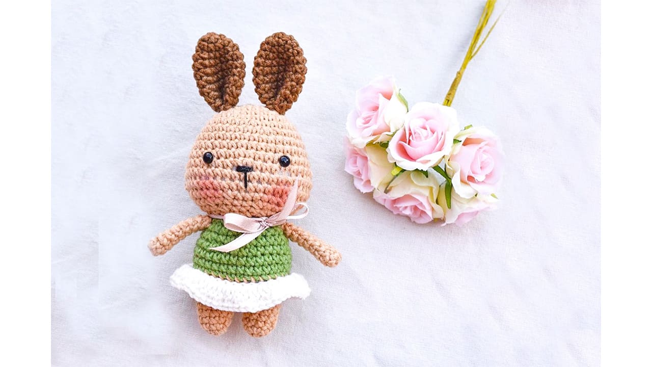 Easy Crochet Bunny PDF Amigurumi Free Pattern 3