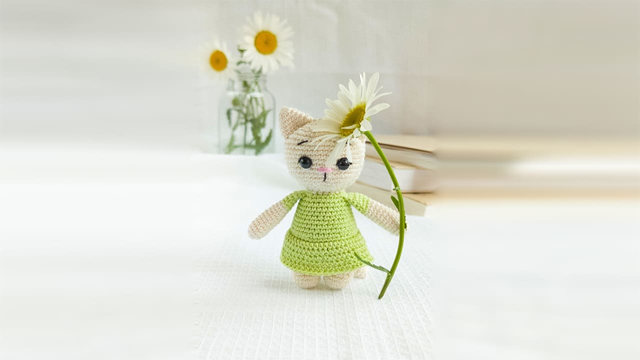 Mrs. Crochet Cat Amigurumi PDF Free Pattern 5