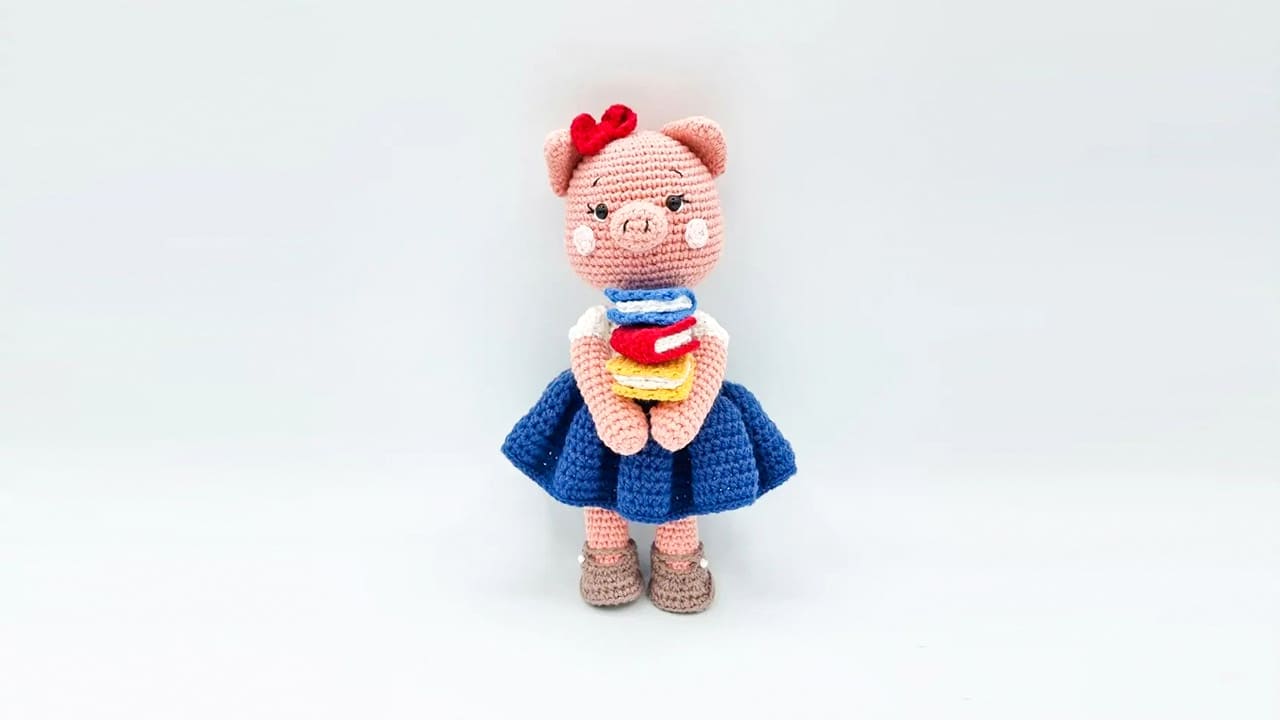 Crochet Pig Marceline Free Amigurumi Pattern 4
