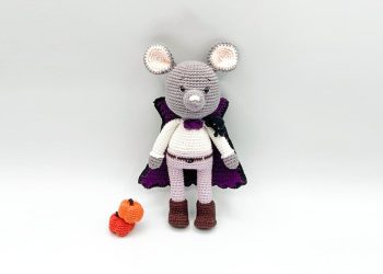 Crochet Vampire Mouse Amigurumi Free Pattern