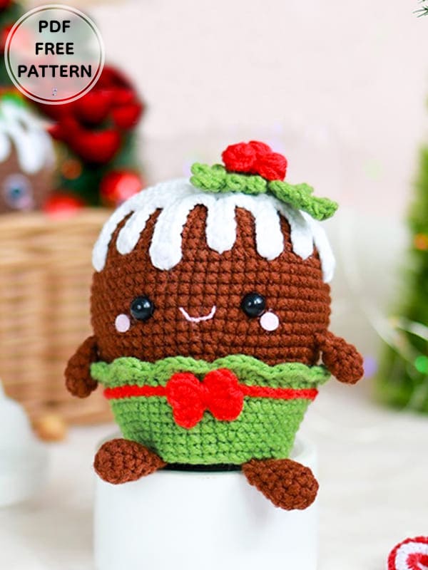 Christmas Crochet Cupcake Amigurumi Free Pattern