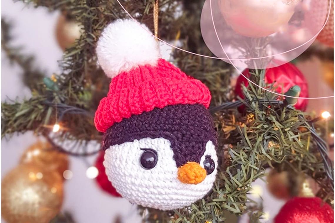Crochet Penguin Amigurumi Ornaments PDF Free Pattern 1